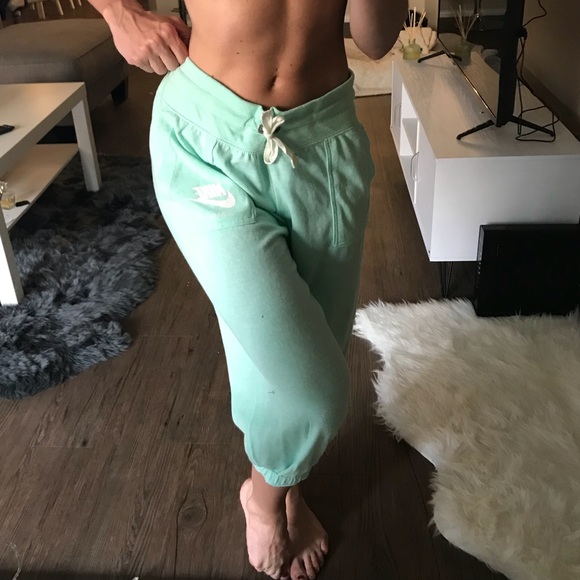 Nike Pants - Nike sweatpants